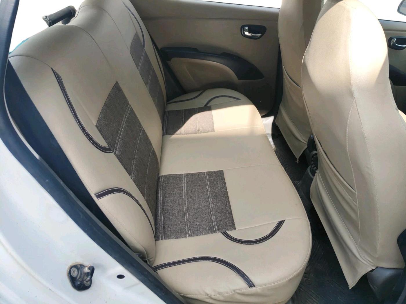 2014 Hyundai i10 SPORTZ 1.1, Petrol, Manual, 1,14,363 km, interior