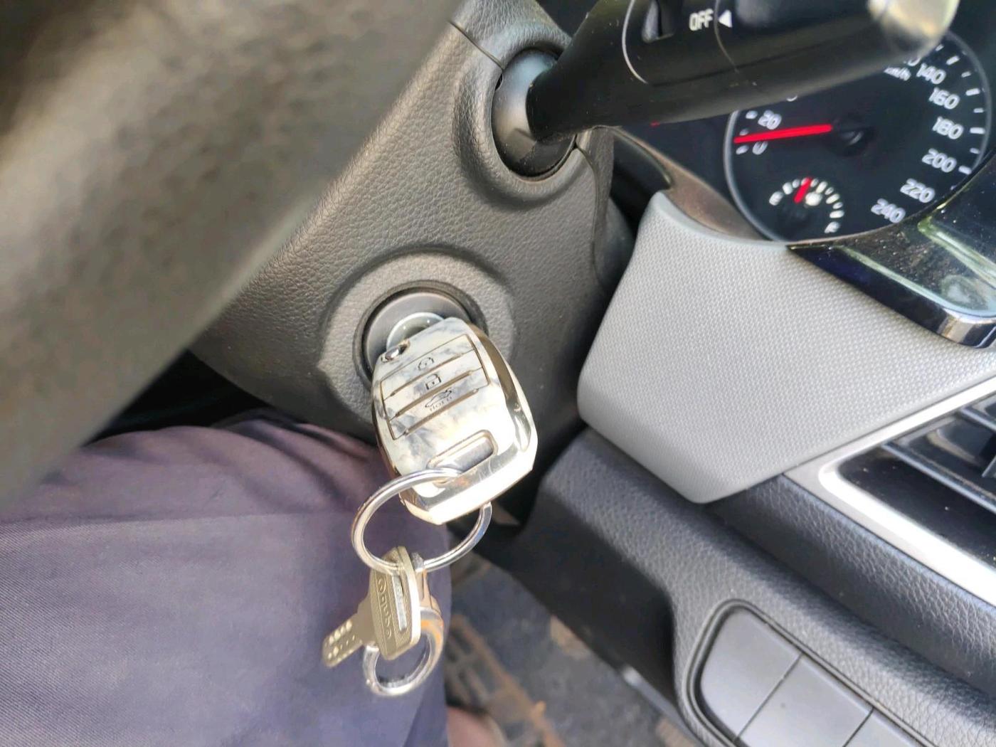 2021 KIA SELTOS HTK 1.5 PETROL, Petrol, Manual, 40,500 km, interior