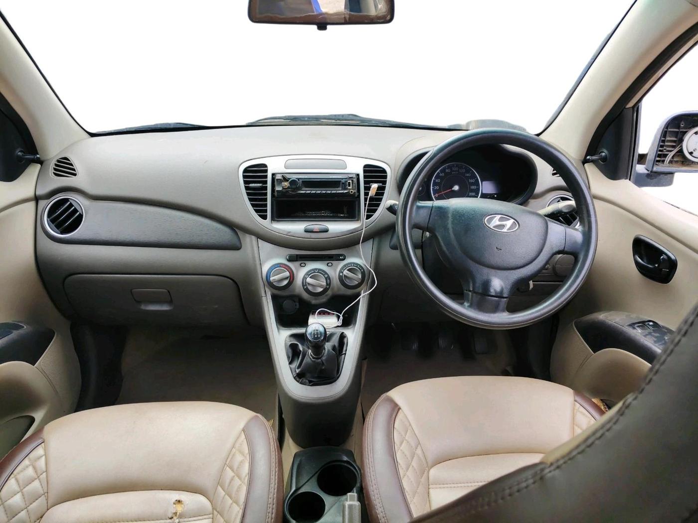 2011 Hyundai i10 ERA 1.1, CNG, Manual, 1,14,525 km, interior