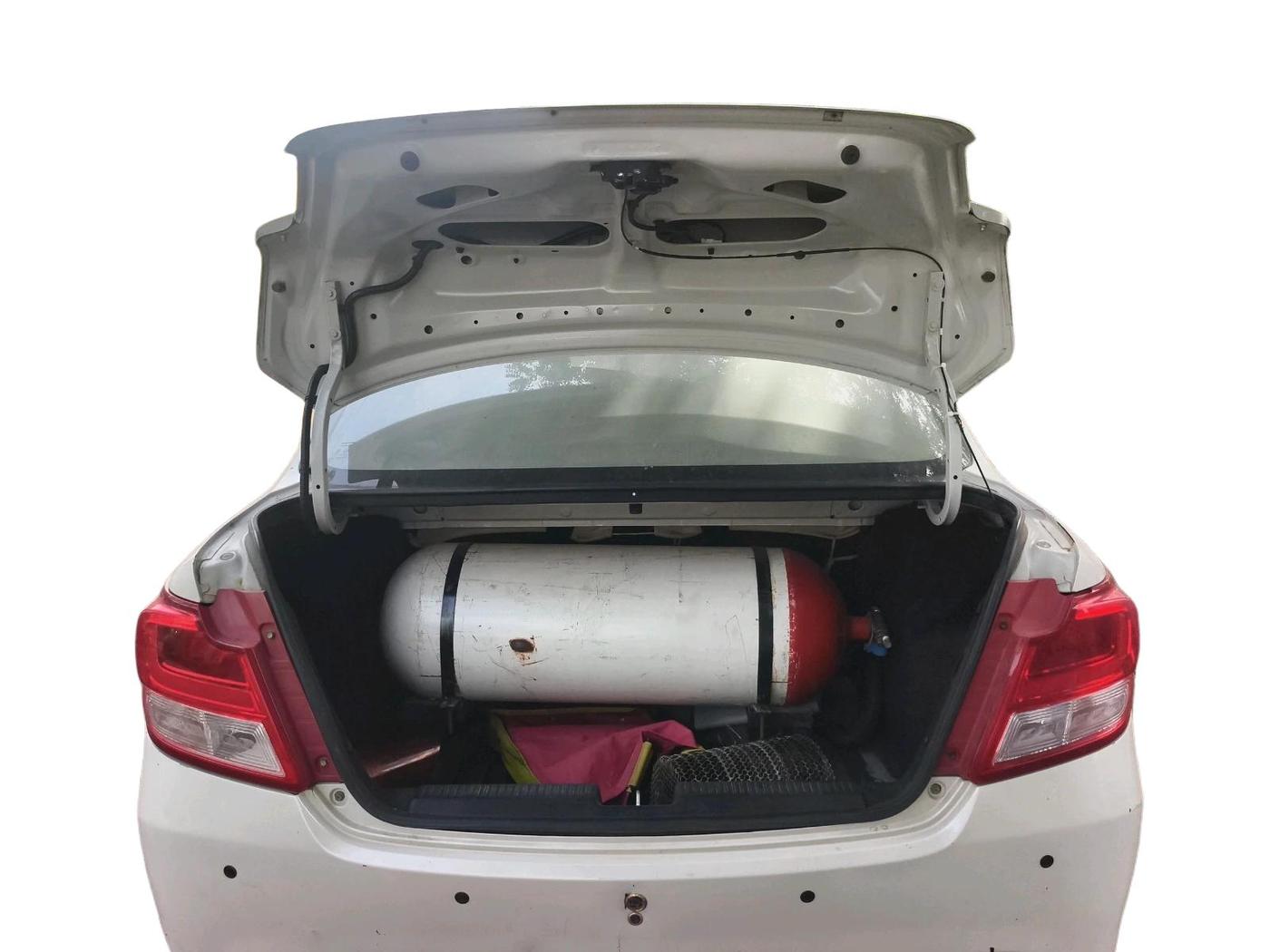 2017 Maruti Dzire VXI, CNG, Manual, 1,38,227 km, exterior