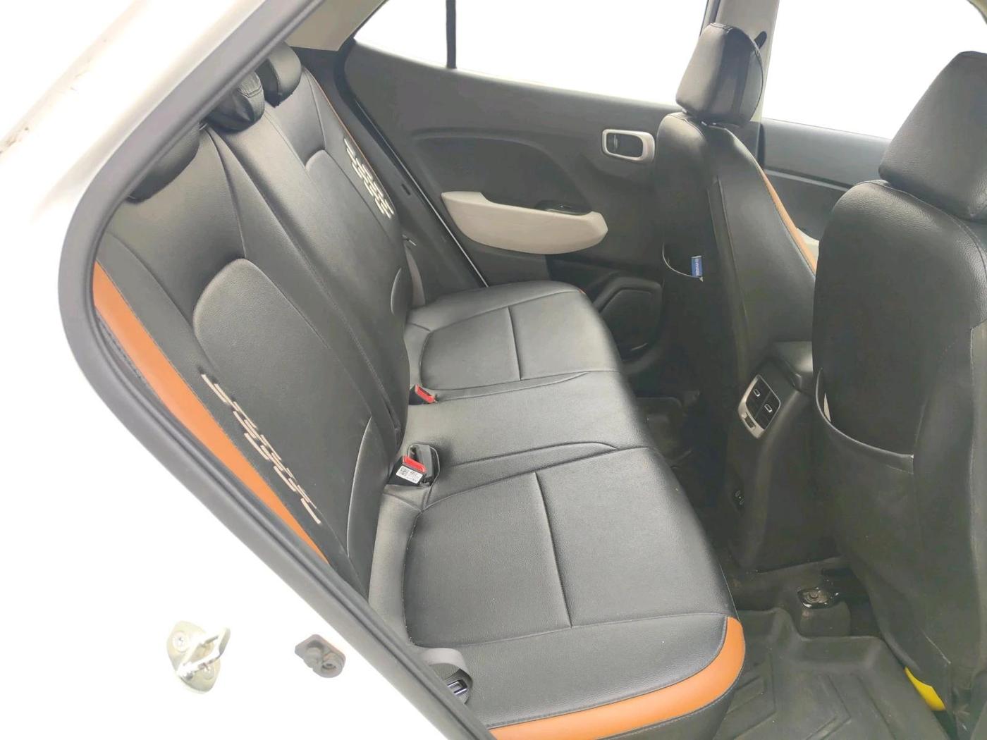2023 Hyundai VENUE S (O) 1.0 Turbo Petrol DCT, Petrol, Automatic, 15,929 km, interior