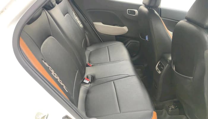 2023 Hyundai VENUE S (O) 1.0 Turbo Petrol DCT, Petrol, Automatic, 15,929 km, interior