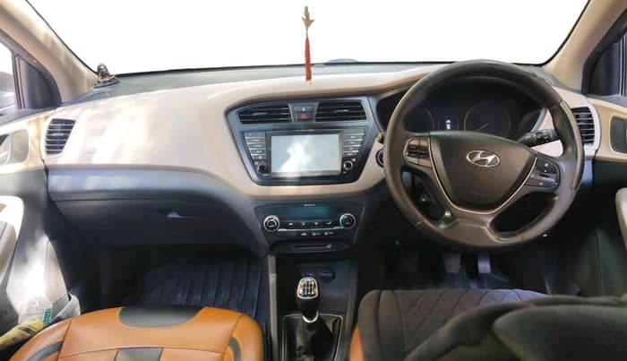 2017 Hyundai Elite i20 ASTA 1.4 CRDI (O), Diesel, Manual, 1,92,011 km, interior