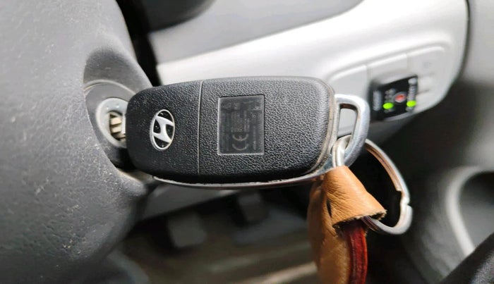 2020 Hyundai GRAND I10 NIOS MAGNA CORPORATE EDITION 1.2 KAPPA VTVT, CNG, Manual, 32,731 km, interior