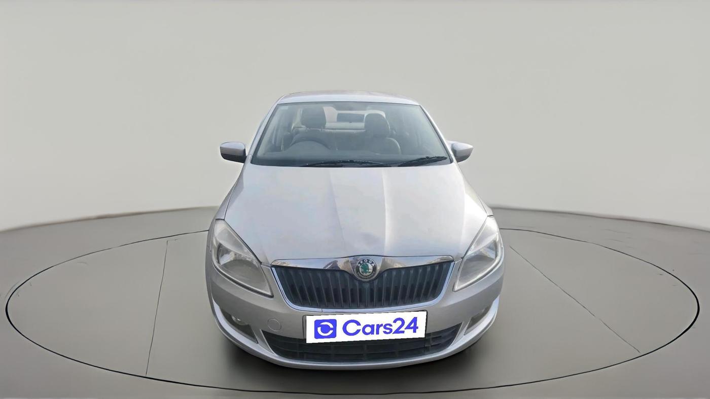 2013 Skoda Rapid AMBITION 1.6 MPI AT, CNG, Automatic, 1,02,102 km, exterior