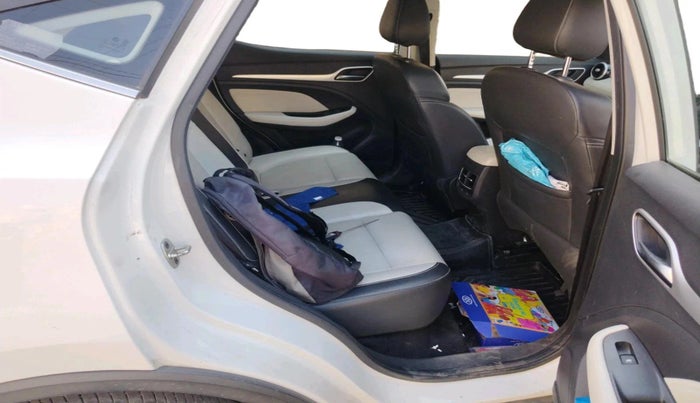 2023 MG ASTOR SHARP 1.5 MT, Petrol, Manual, 31,295 km, interior