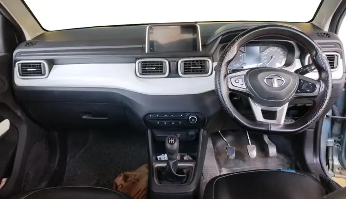 2022 Tata PUNCH ACCOMPLISHED MT, Petrol, Manual, 93,314 km, interior