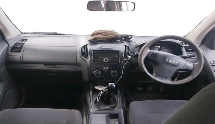 2017 ISUZU D-MAX S-CAB 2.5 TD, Diesel, Manual, 1,46,490 km, interior