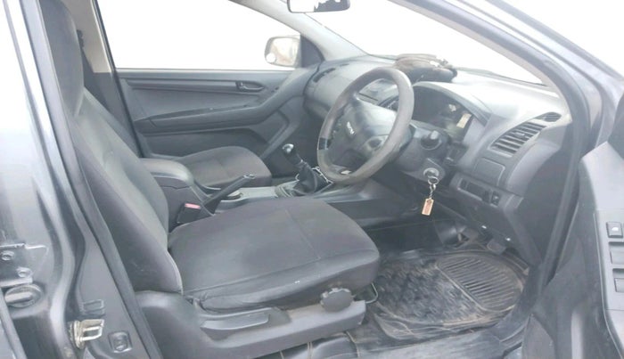 2017 ISUZU D-MAX S-CAB 2.5 TD, Diesel, Manual, 1,46,490 km, interior