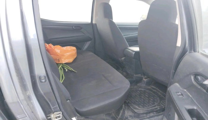 2017 ISUZU D-MAX S-CAB 2.5 TD, Diesel, Manual, 1,46,490 km, interior