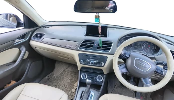2015 Audi Q3 35 TDI Quattro, Diesel, Automatic, 1,10,098 km, interior