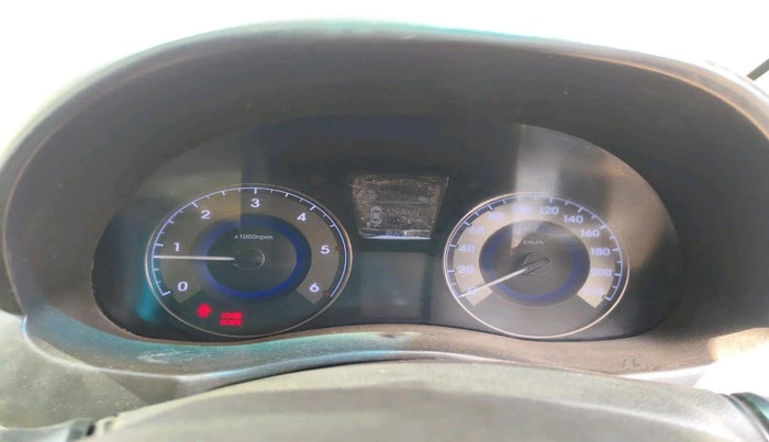 2014 Hyundai Verna FLUIDIC 1.6 CRDI SX, Diesel, Manual, 86,283 km, interior