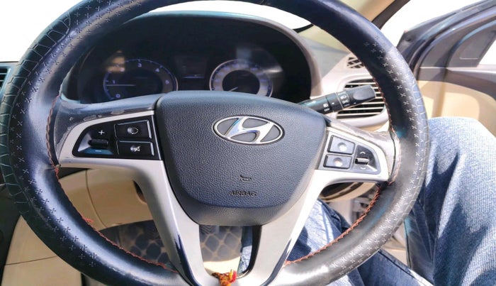 2014 Hyundai Verna FLUIDIC 1.6 CRDI SX, Diesel, Manual, 86,283 km, interior