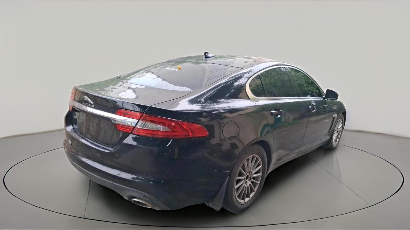 2014 Jaguar XF 2.2 DIESEL LUXURY, Diesel, Automatic, 90,020 km, exterior