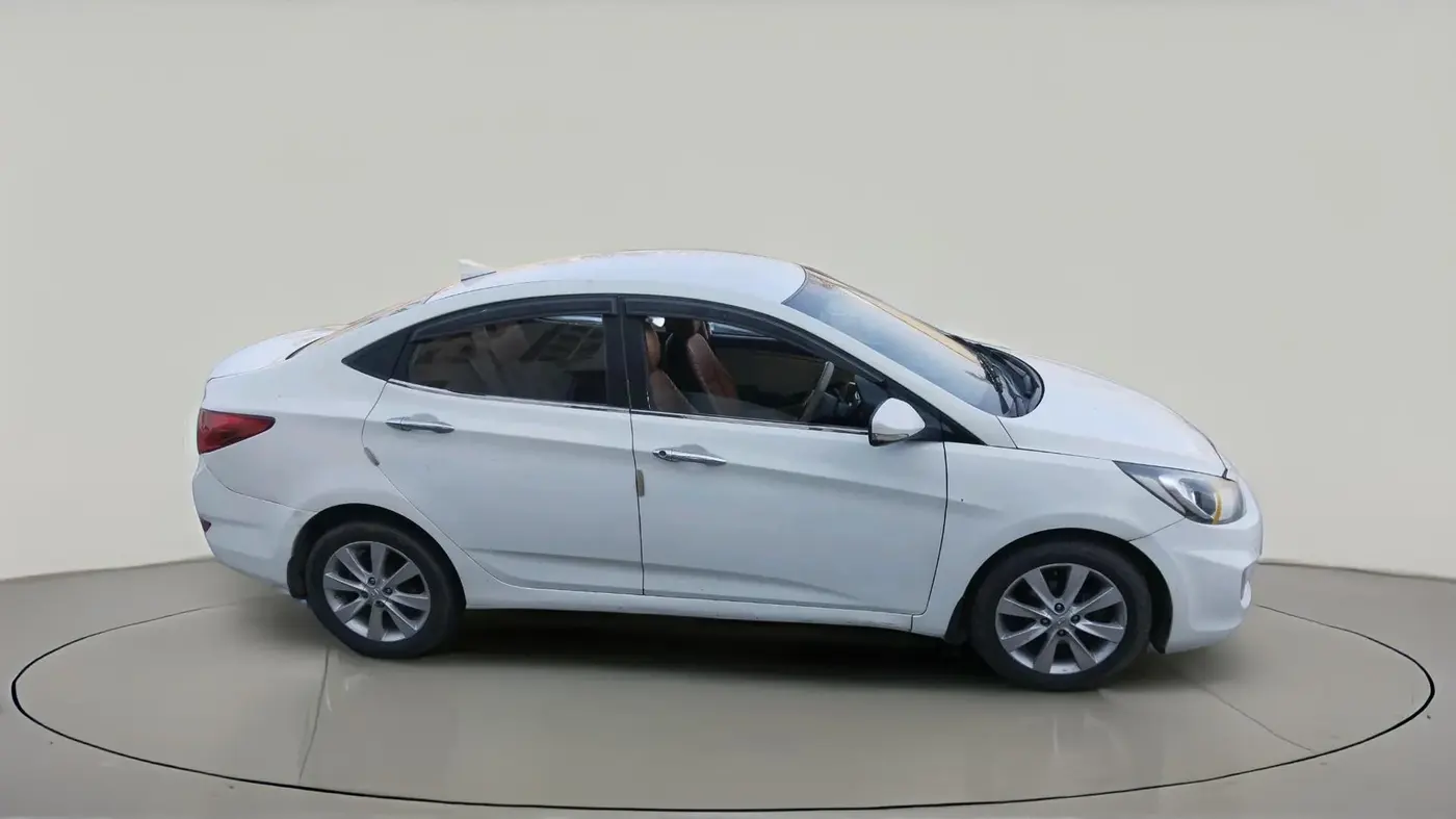 2013 Hyundai Verna FLUIDIC 1.6 VTVT SX, Petrol, Manual, 67,308 km, exterior