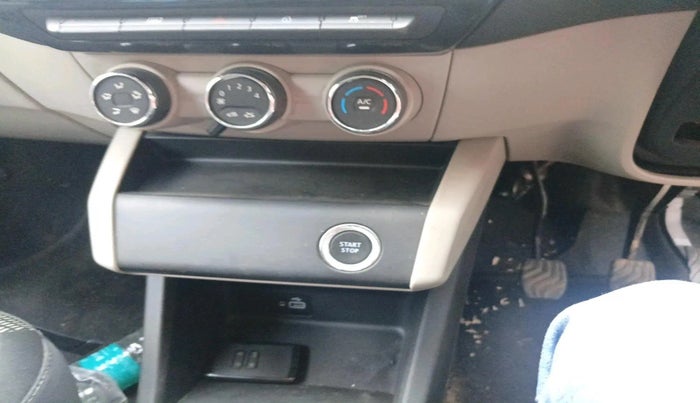 2023 Renault TRIBER RXZ, Petrol, Manual, 14,917 km, interior