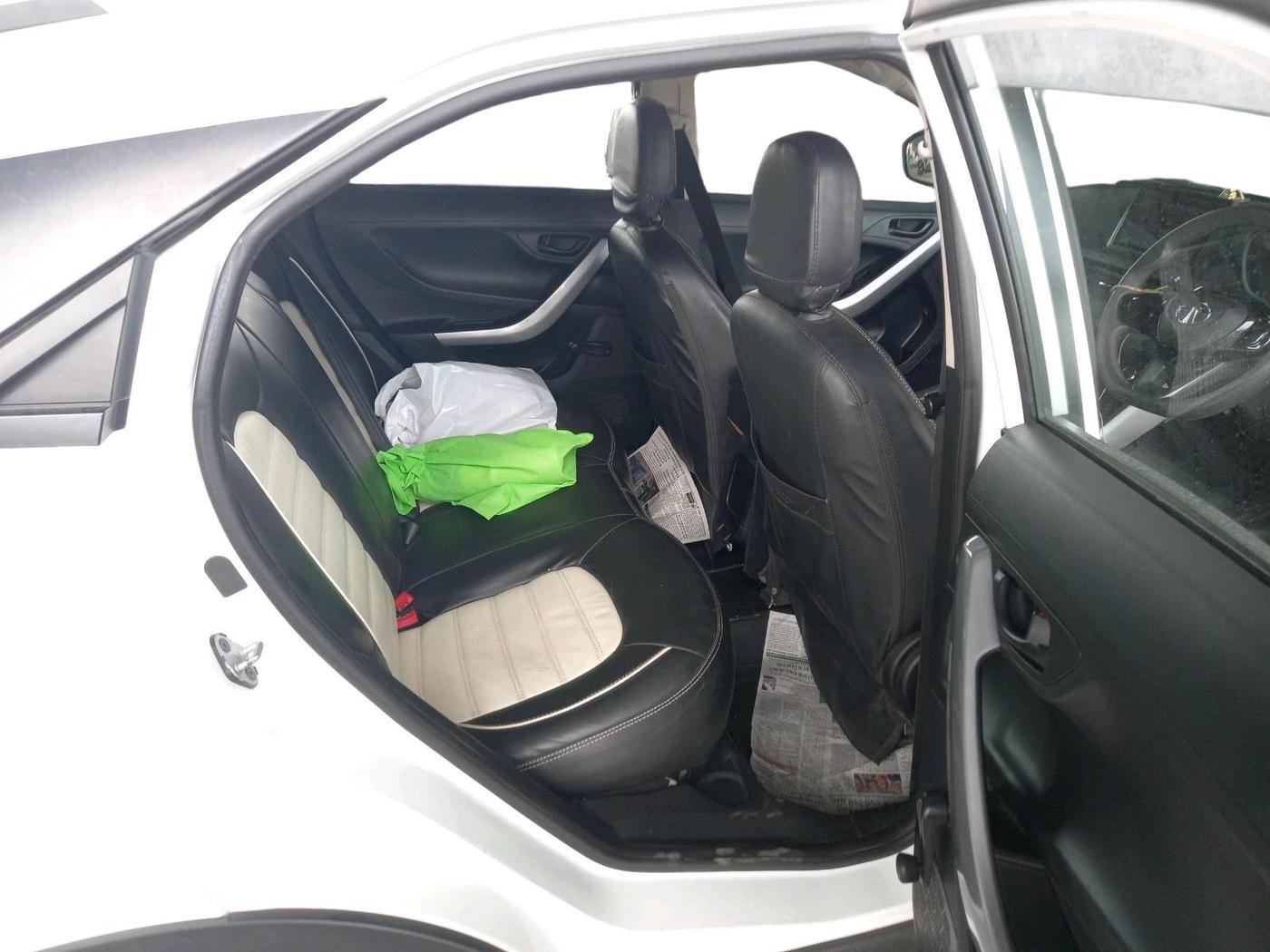 2022 Tata NEXON XE PETROL, CNG, Manual, 40,937 km, interior