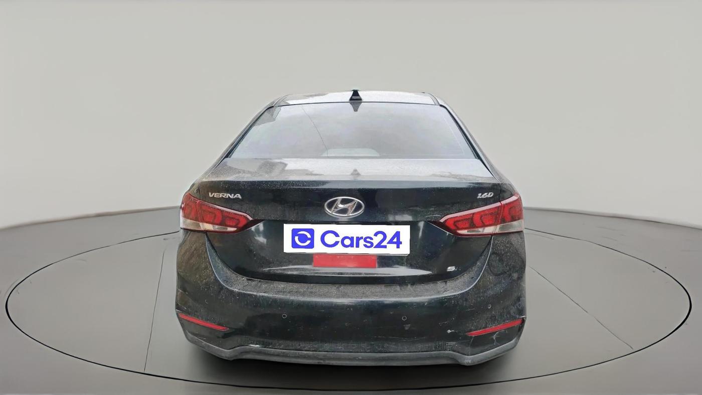 2018 Hyundai Verna 1.6 SX (O) CRDI MT, Diesel, Manual, 1,29,763 km, exterior