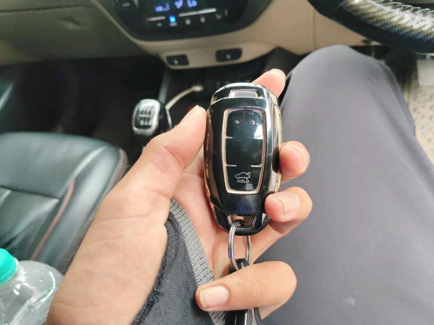 2018 Hyundai Verna 1.6 SX (O) CRDI MT, Diesel, Manual, 1,29,763 km, interior