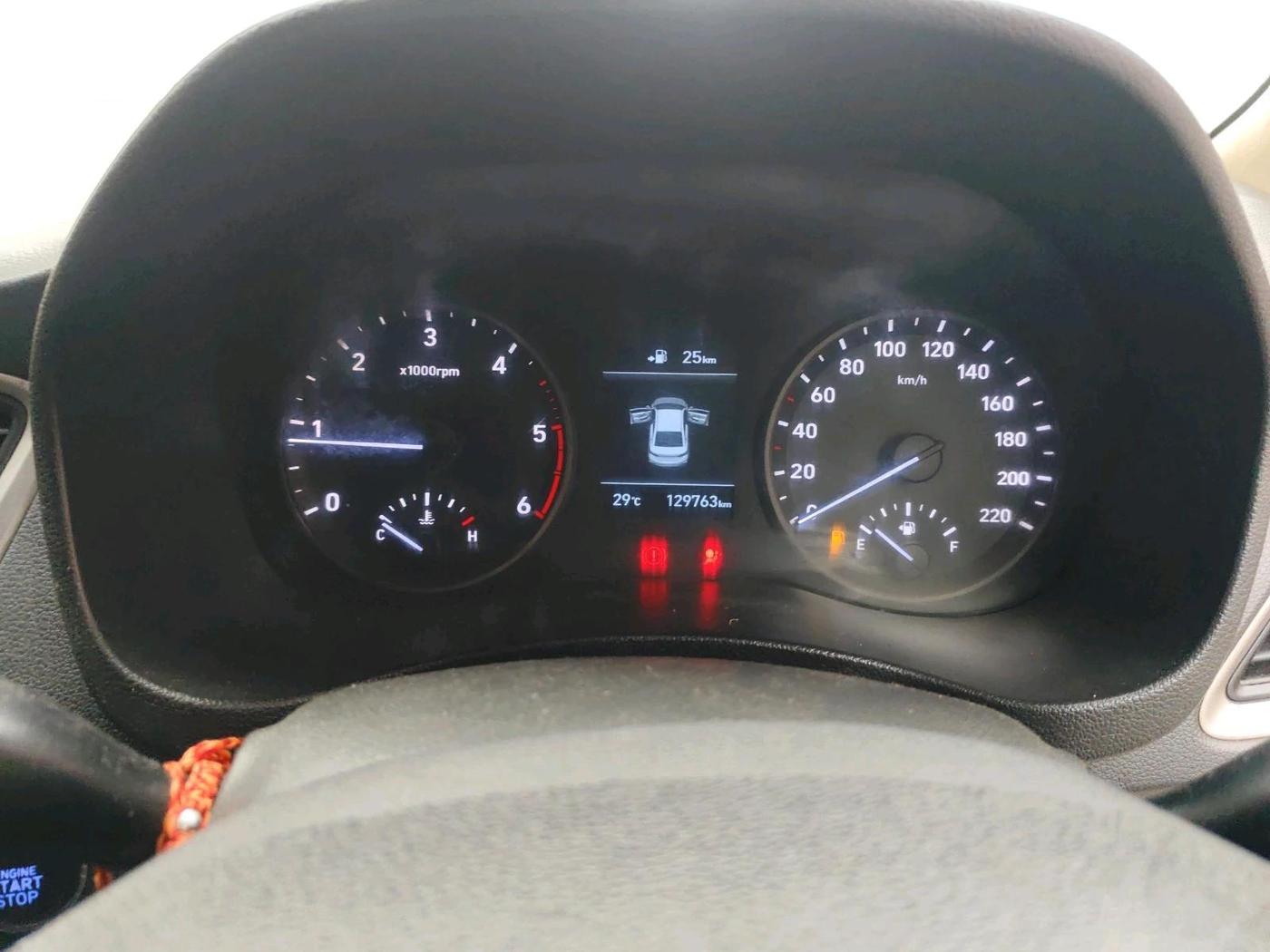 2018 Hyundai Verna 1.6 SX (O) CRDI MT, Diesel, Manual, 1,29,763 km, interior