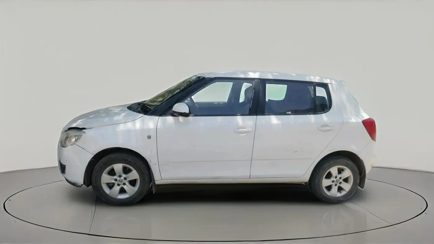 2009 Skoda Fabia CLASSIC 1.4 PD TDI, Diesel, Manual, 1,15,121 km, exterior