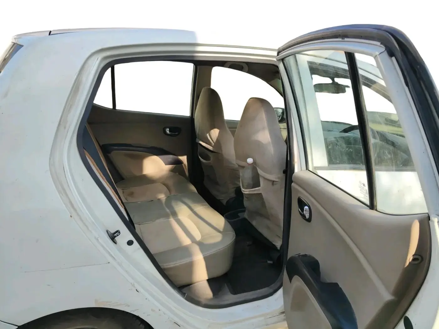 2011 Hyundai i10 MAGNA 1.1, CNG, Manual, 1,64,118 km, interior