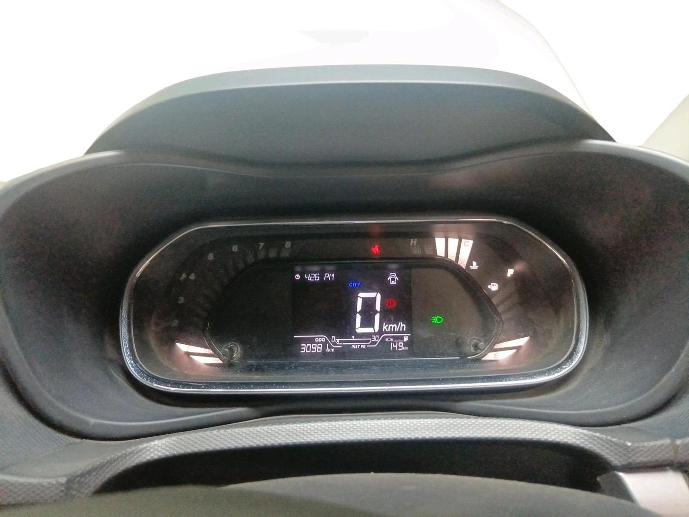 2023 Tata NEXON XM PLUS SUNROOF PETROL, Petrol, Manual, 30,981 km, interior