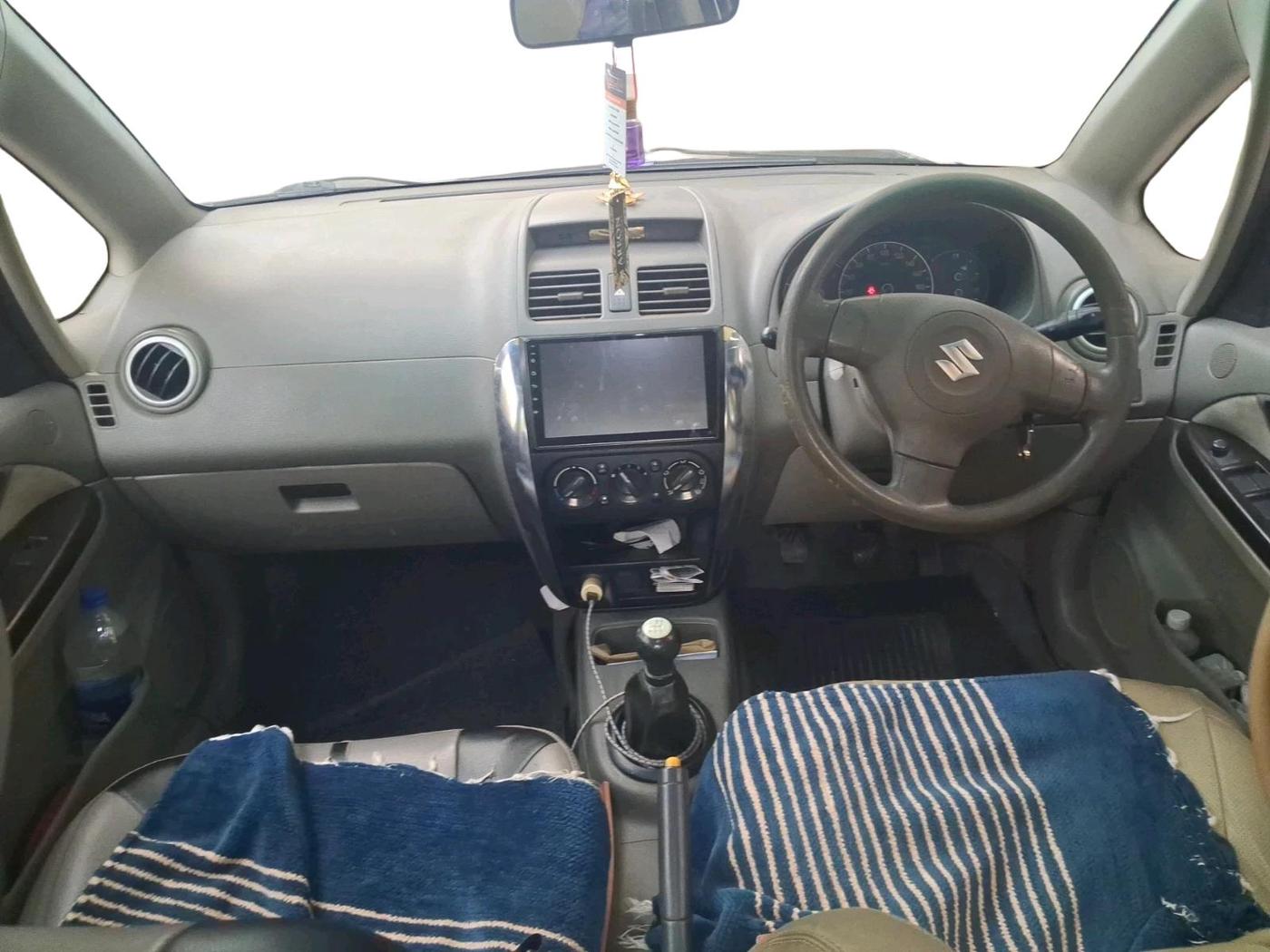 2011 Maruti SX4 VDI, Diesel, Manual, 1,63,958 km, interior