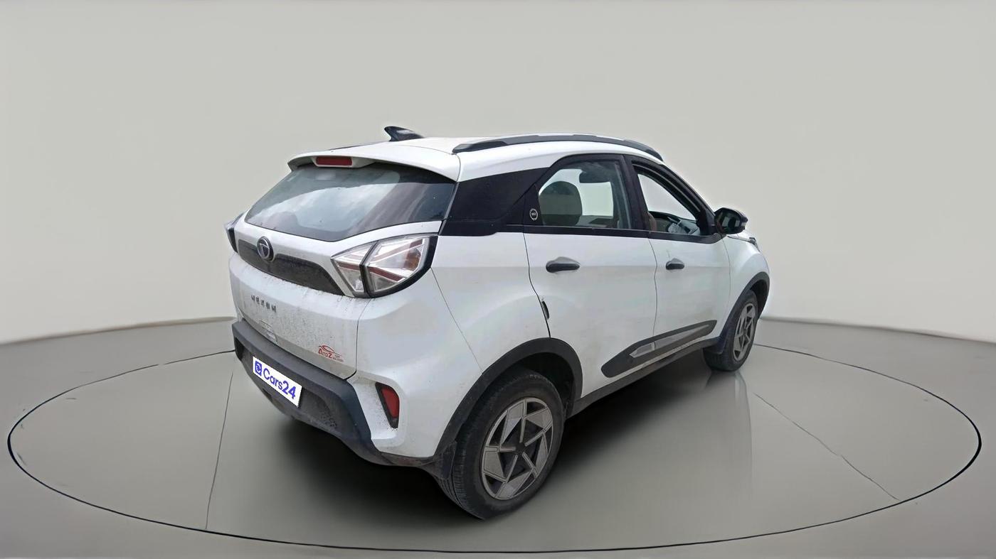 2023 Tata NEXON XM SUNROOF PETROL, Petrol, Manual, 25,307 km, exterior