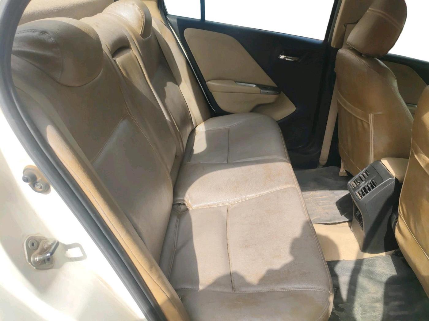 2014 Honda City 1.5L I-DTEC V, Diesel, Manual, 1,02,290 km, interior
