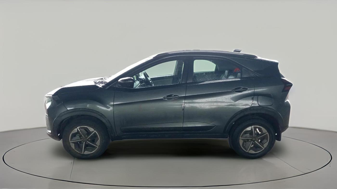 2024 Tata NEXON CREATIVE 1.5 DIESEL, Diesel, Manual, 66,794 km, exterior