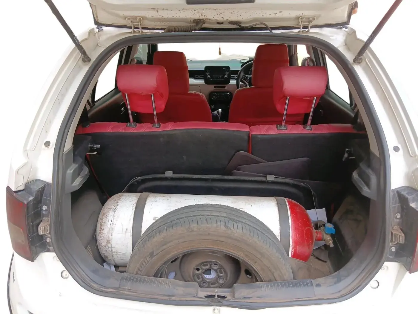 2018 Maruti IGNIS ZETA 1.2 AMT, CNG, Automatic, 1,28,209 km, exterior