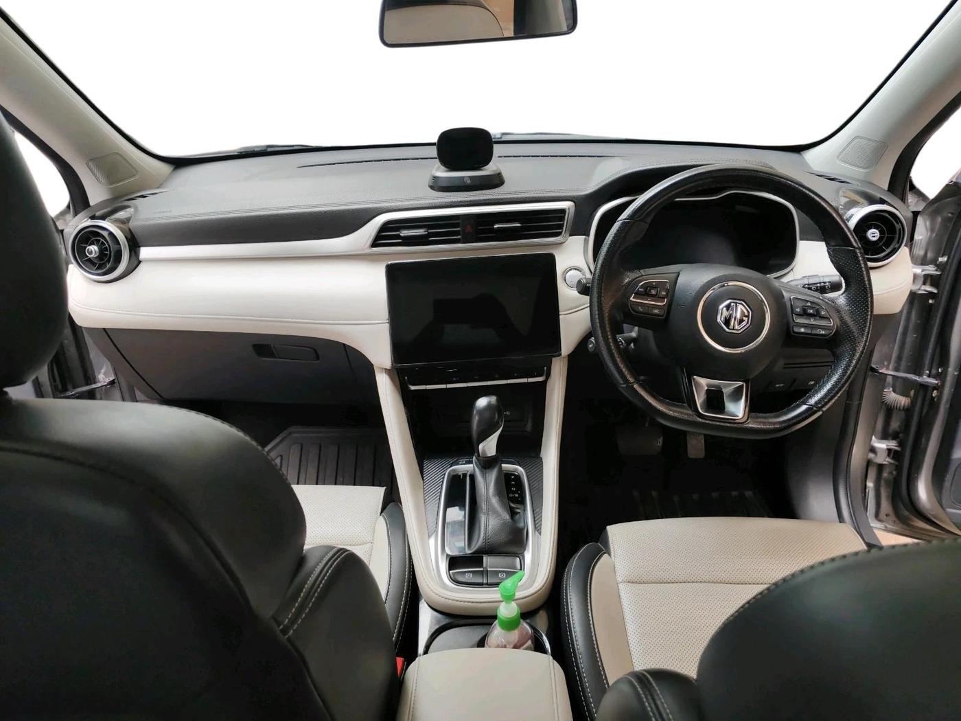 2022 MG ASTOR SHARP 1.5 CVT, Petrol, Automatic, 31,397 km, interior