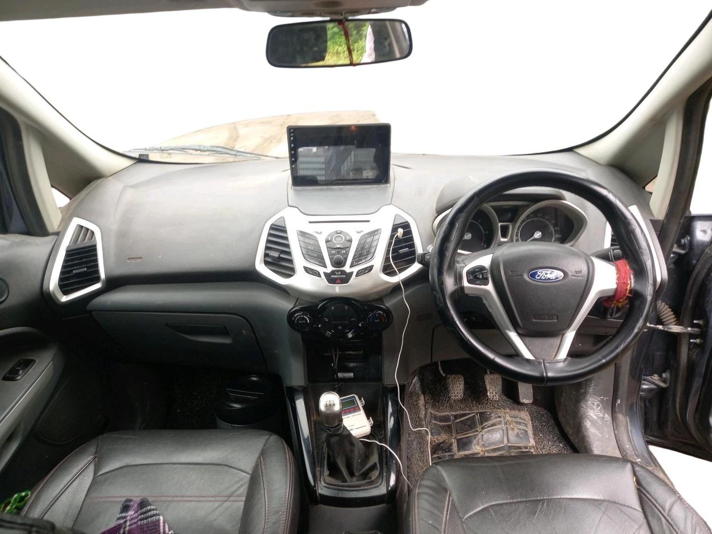 2014 Ford Ecosport TITANIUM 1.5L DIESEL, Diesel, Manual, 1,59,060 km, interior