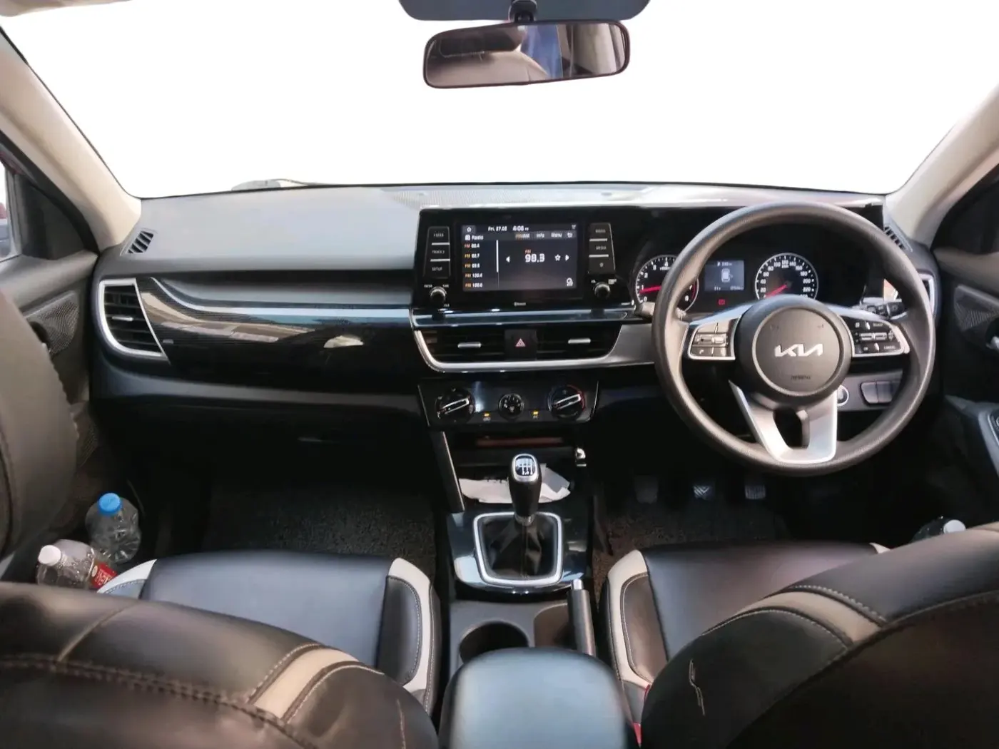 2021 KIA SELTOS HTK PLUS 1.5, Petrol, Manual, 97,544 km, interior