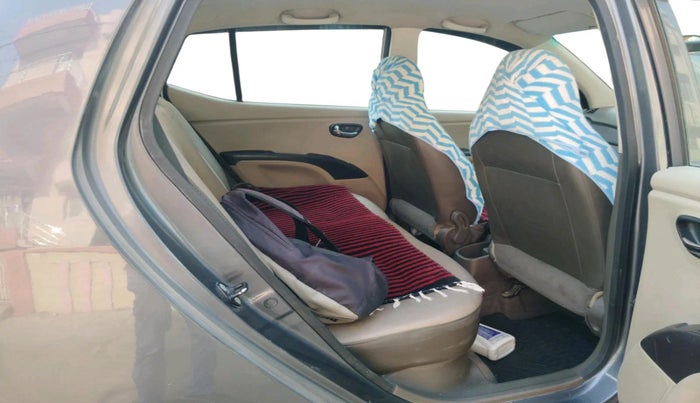 2013 Hyundai i10 SPORTZ 1.1, CNG, Manual, 91,086 km, interior