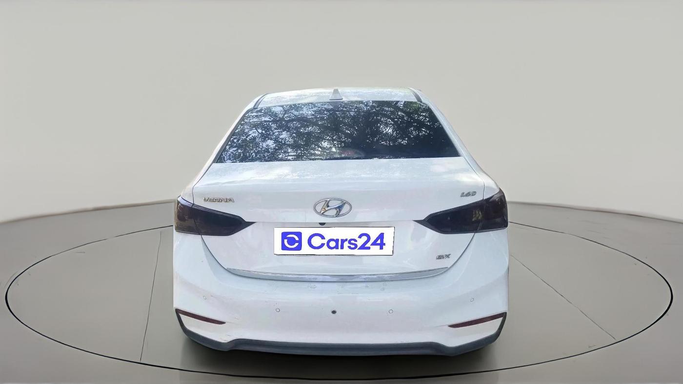 2019 Hyundai Verna 1.6 SX (O) CRDI MT, Diesel, Manual, 1,08,715 km, exterior