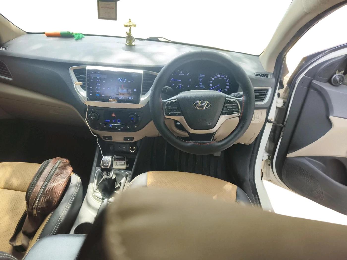 2019 Hyundai Verna 1.6 SX (O) CRDI MT, Diesel, Manual, 1,08,715 km, interior