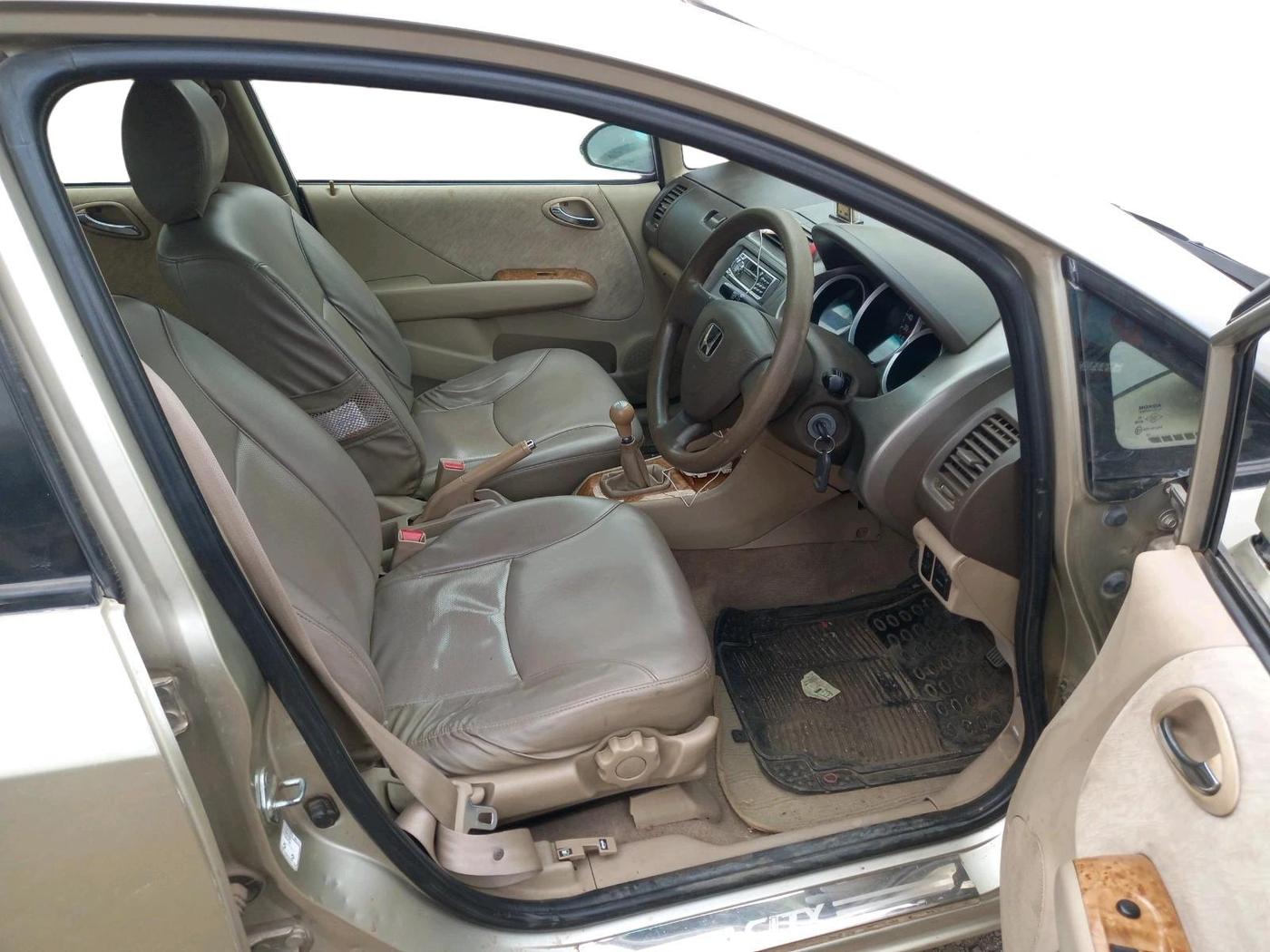 2003 Honda City 1.5L GXI, Petrol, Manual, 1,19,993 km, interior