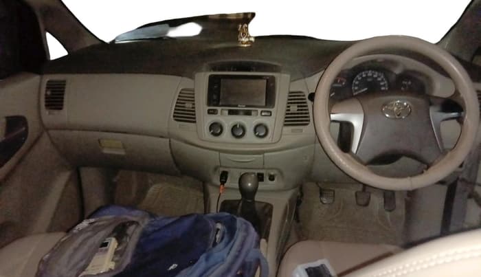 2012 Toyota Innova GX 2.5 8 STR, Diesel, Manual, 2,18,119 km, interior