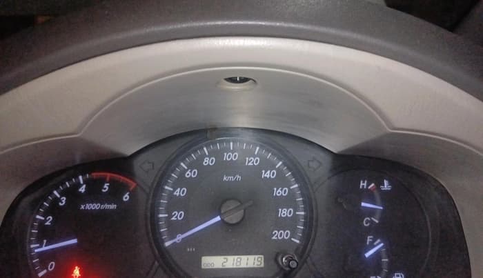 2012 Toyota Innova GX 2.5 8 STR, Diesel, Manual, 2,18,119 km, interior
