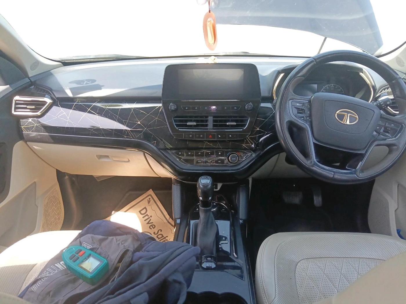 2021 Tata Safari XZA PLUS GOLD, Diesel, Automatic, 1,27,831 km, interior
