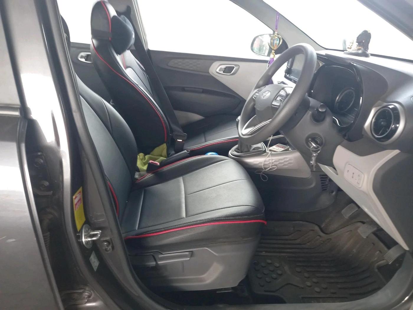 2025 Hyundai GRAND I10 NIOS SPORTZ 1.2 KAPPA VTVT CNG, CNG, Manual, 2,821 km, interior