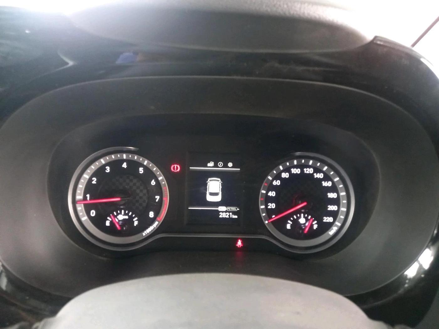 2025 Hyundai GRAND I10 NIOS SPORTZ 1.2 KAPPA VTVT CNG, CNG, Manual, 2,821 km, interior
