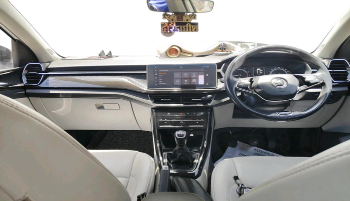 2022 Skoda KUSHAQ STYLE 1.5L TSI MT, Petrol, Manual, 50,118 km, interior