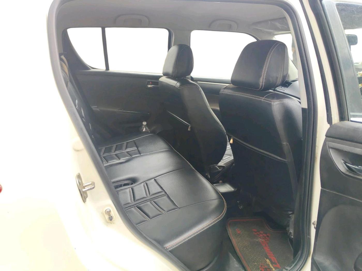2017 Maruti Swift VXI, Petrol, Manual, 57,402 km, interior