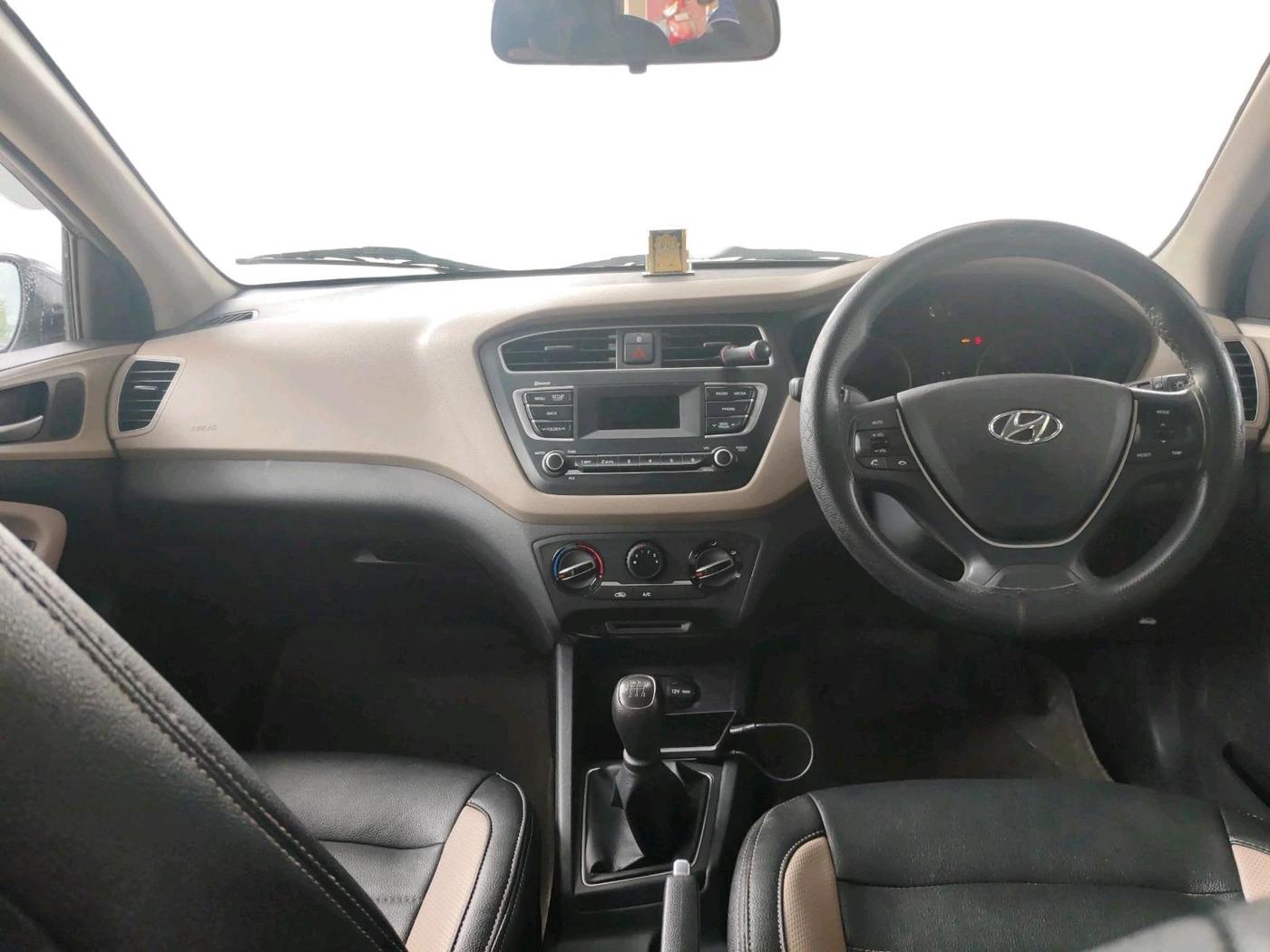 2019 Hyundai Elite i20 MAGNA PLUS 1.2, Petrol, Manual, 36,243 km, interior
