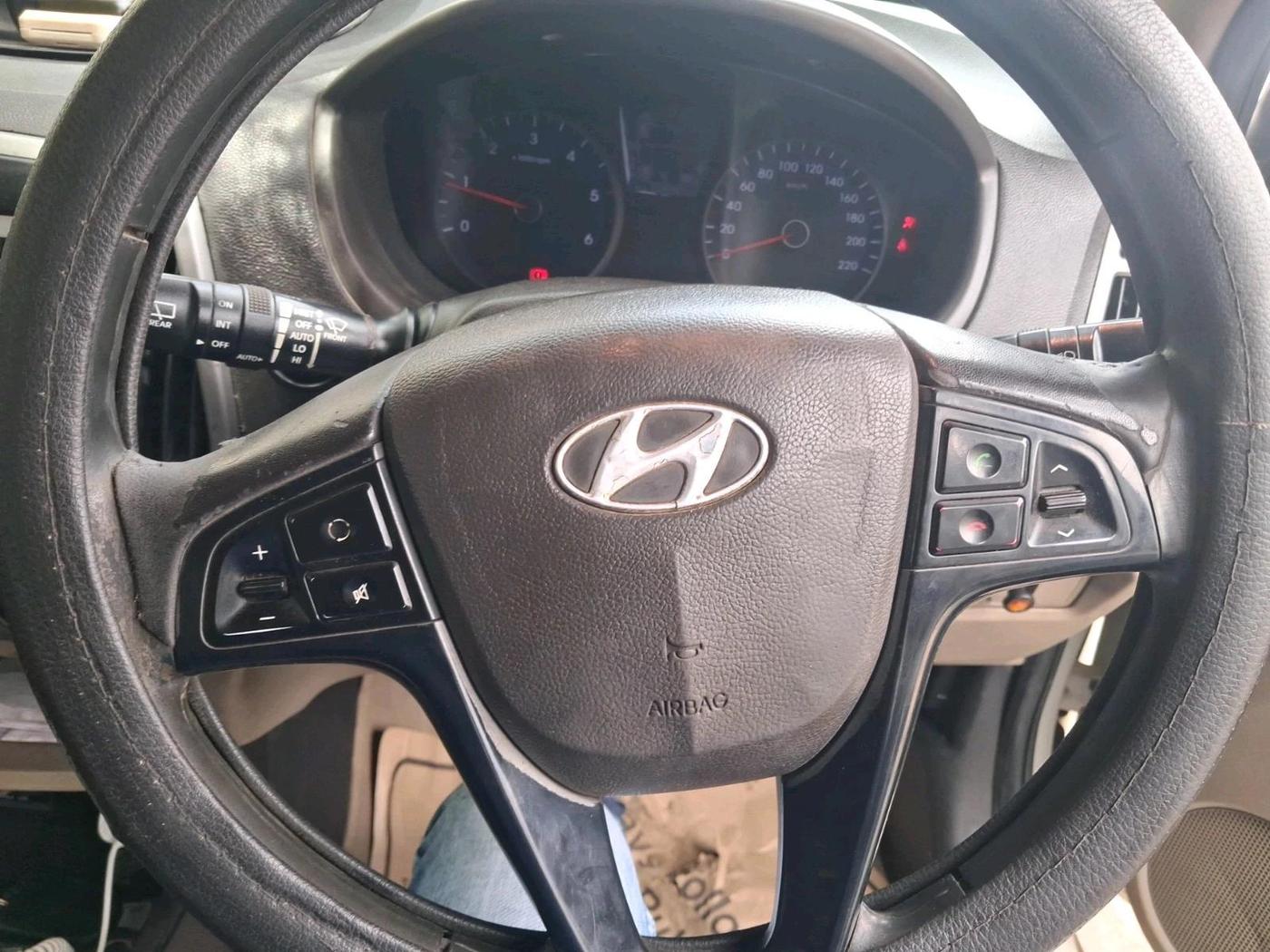 2014 Hyundai i20 ASTA 1.4 CRDI, Diesel, Manual, 1,24,080 km, interior