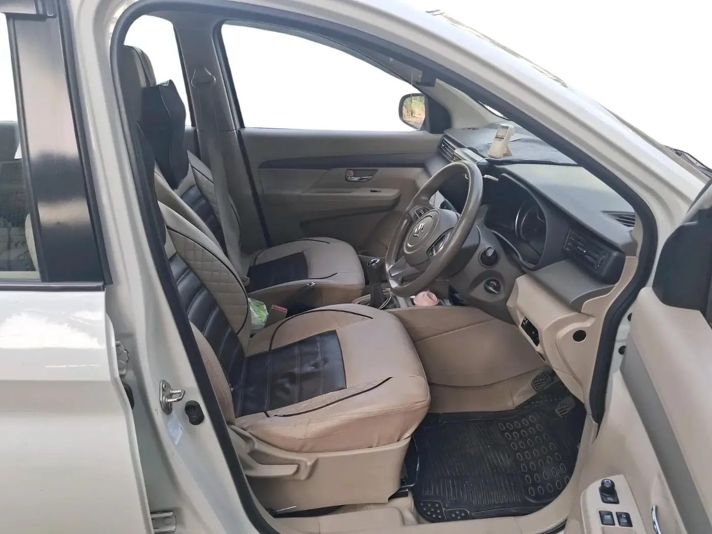 2020 Maruti Ertiga VXI CNG, CNG, Manual, 83,657 km, interior