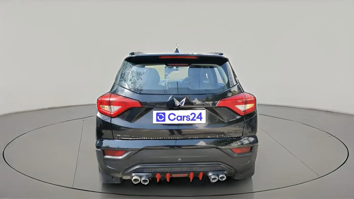 2023 Mahindra XUV300 W6 1.2 PETROL, Petrol, Manual, 39,085 km, exterior